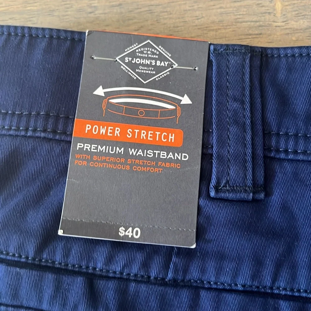 St. John’s Bay men’s cargo shorts size 40 new with tags #340